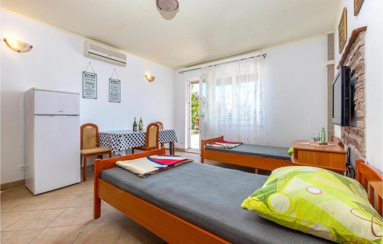 Stunning Apartment In Duce With Wifi Zewnętrze zdjęcie